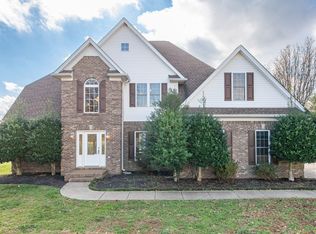 3693 Trousdale Ln, Columbia, TN 38401