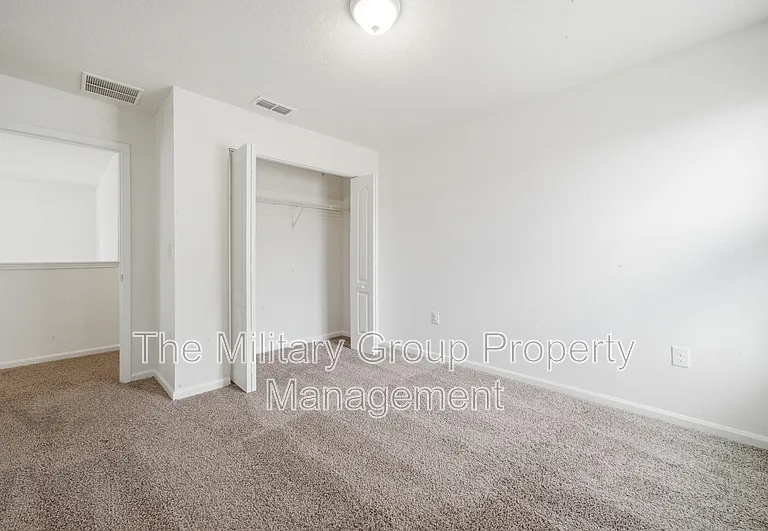 7814 Meadow Walk Ln — Photo 36