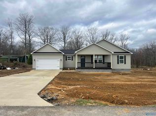 974 Creekstone Point Dr, Fort Payne, AL