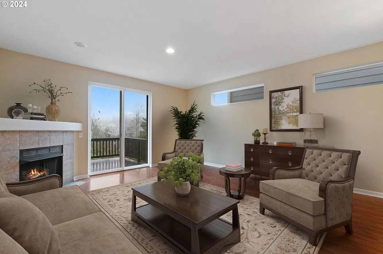 3 bed, 1946 sqft, $2,800 — Photo 2