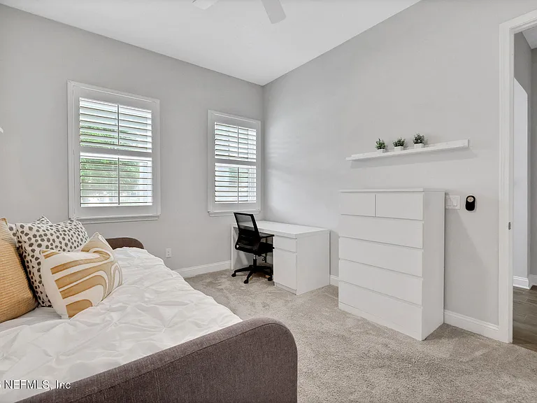 102 Seabrook Dr — Photo 43