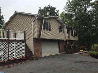 775 Bellemans Church Rd, Leesport, PA 19533