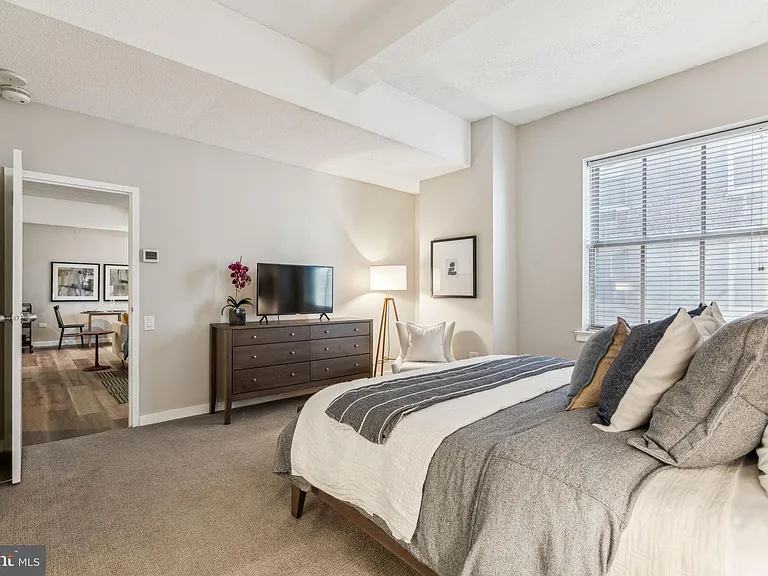 875 Sansom St #1618 — Photo 15