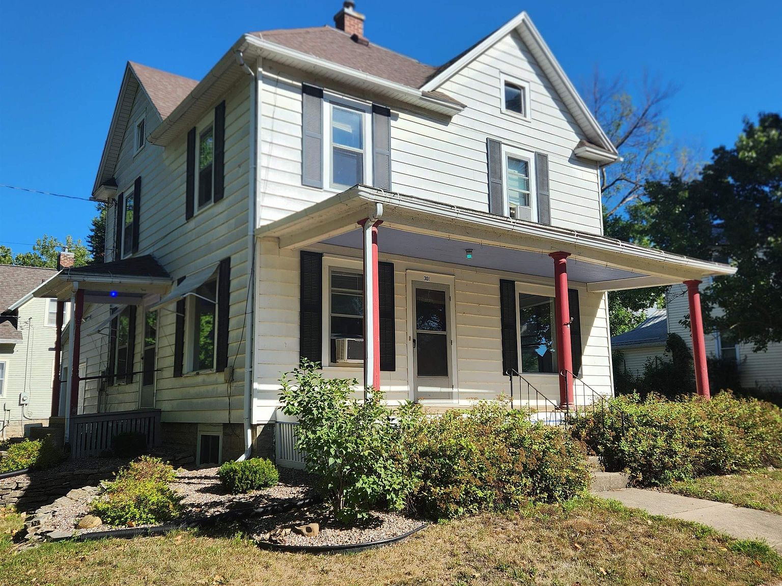301 E Bridge St, Elkader, IA 52043 Zillow