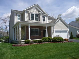 887 Sapphire Flame Dr, Delaware, OH 43015