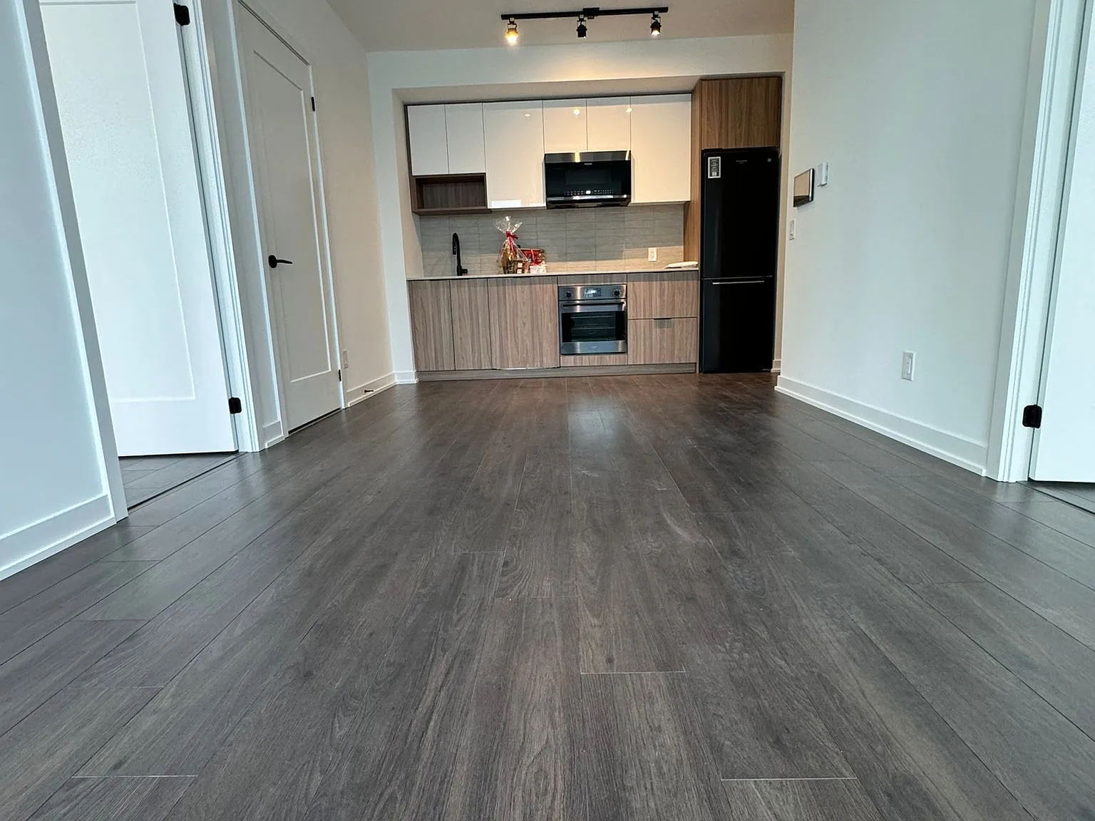 5 Defries St — Photo 3