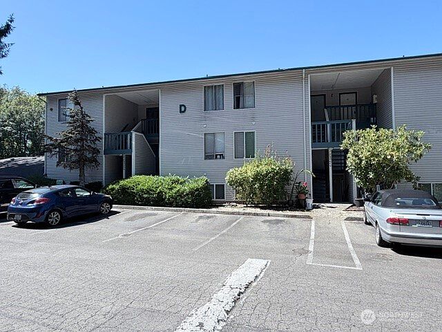 1st image of 17431 Ambaum Boulevard S #D42
