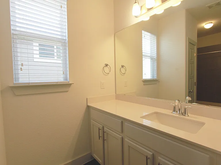 1507 Homespun Rd — Photo 31