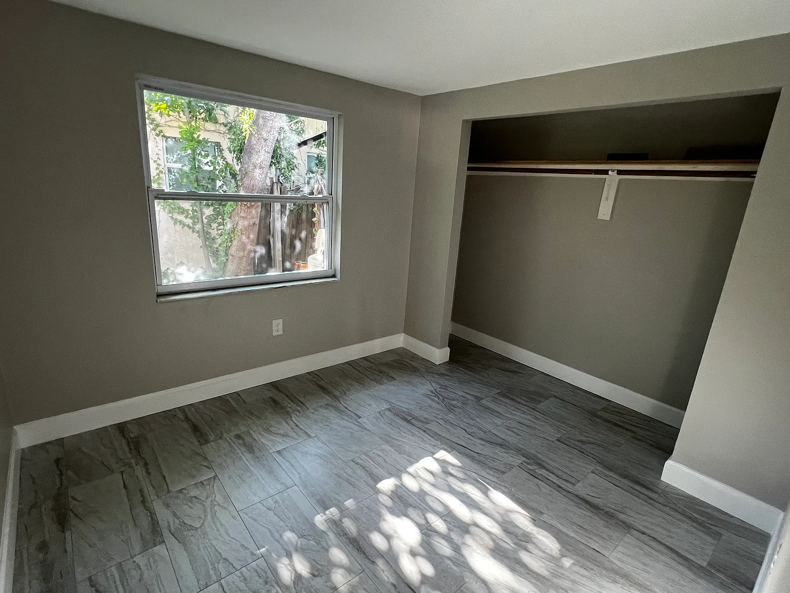 2 bed, 800 sqft, $1,800 — Photo 3