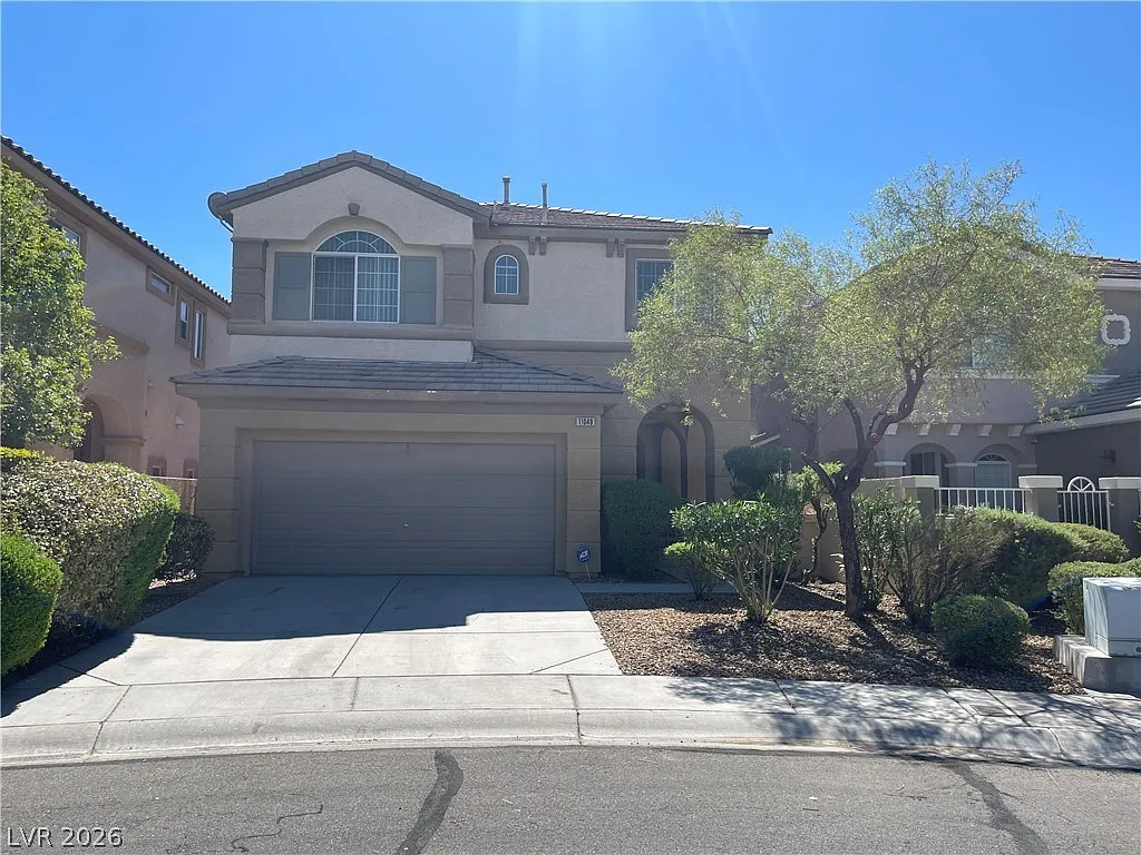 3 bed, 2.5 bath, 1772 sqft, $2,295 — Photo 1