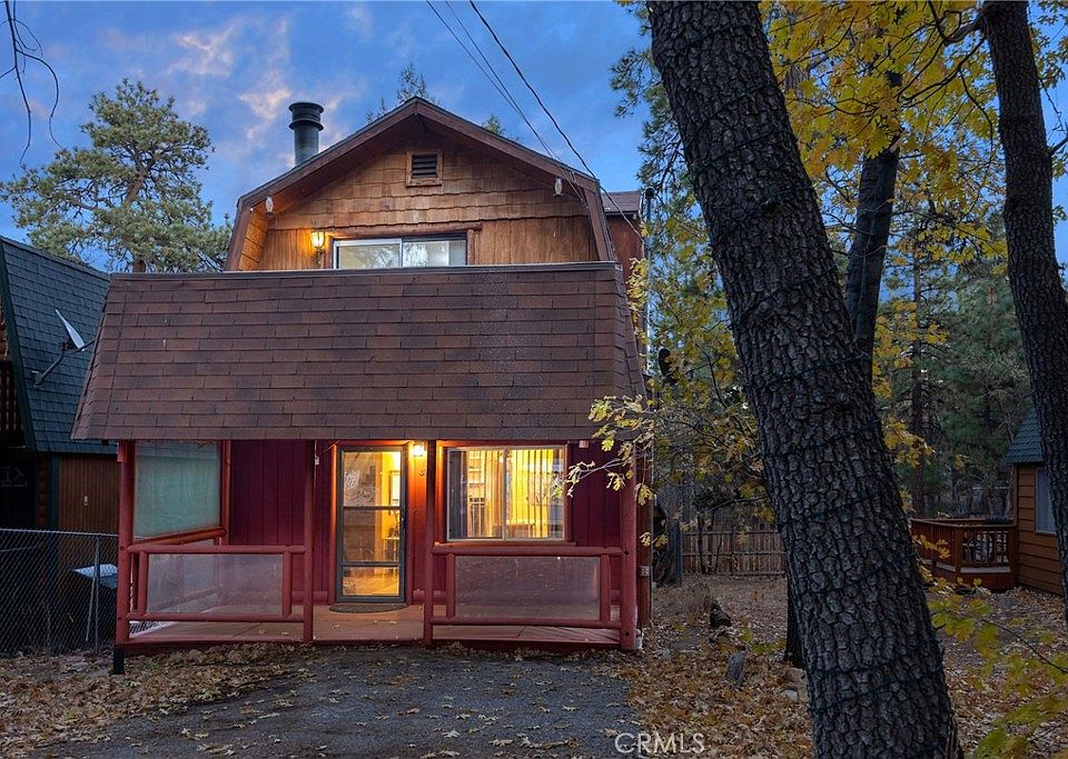 1st image of 351 Pine Ln