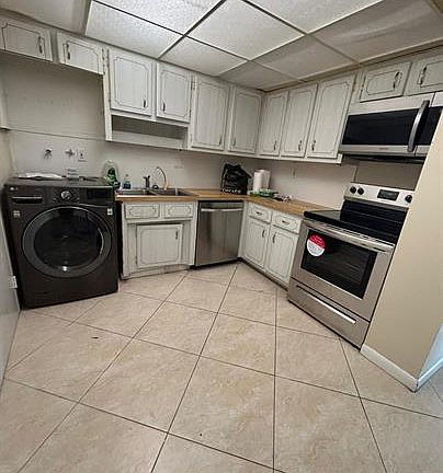 5th image of 3430 Galt Ocean Dr APT 1210-1