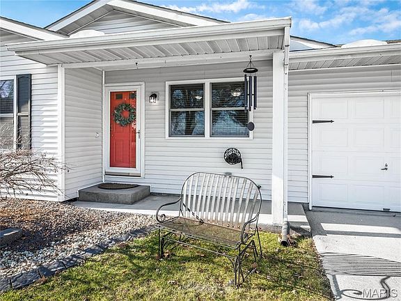 4th image of 5717 Old Alton Rd