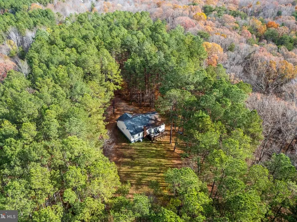117 Lizzie Ln, Bumpass, VA 23024