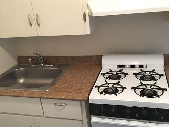 2nd image of 150 Canfield Ave APT 6