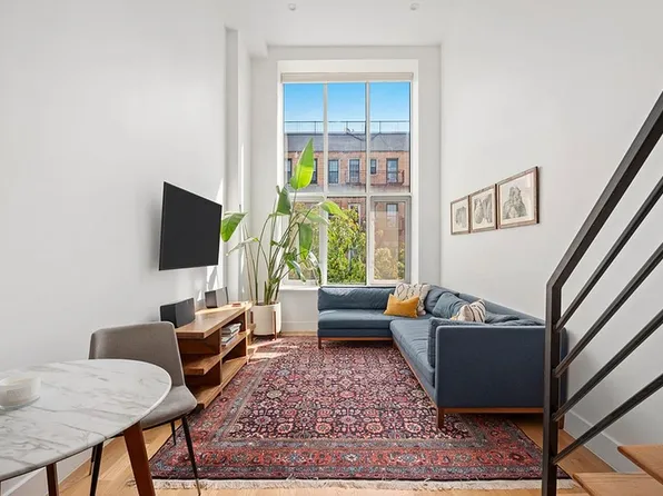 199 Humboldt St APT 3B, Brooklyn, NY 11206