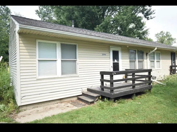 20150 Sherwood Rd #1, Belleville, MI 48111