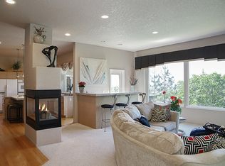 518 NW Woodson Dr, Grants Pass, OR