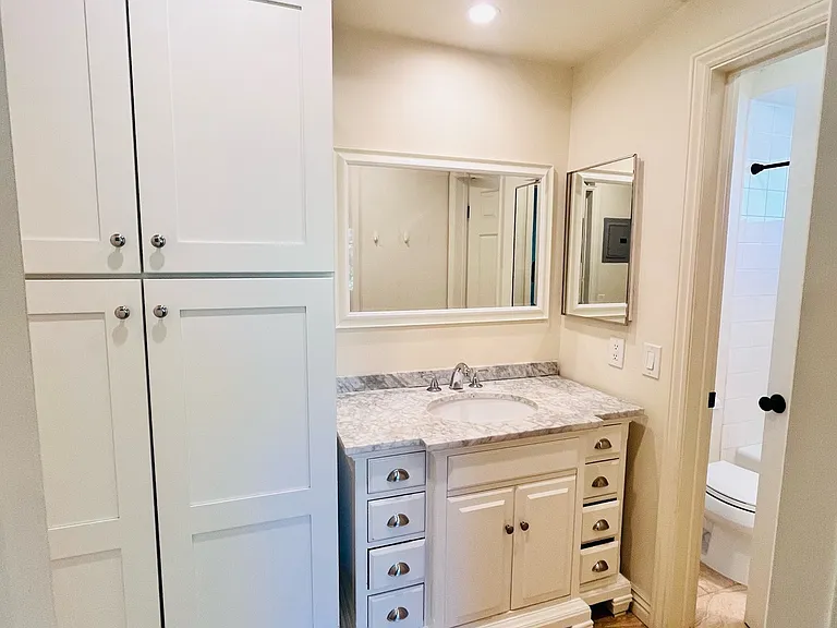 1250 E Corson St #6 — Photo 17