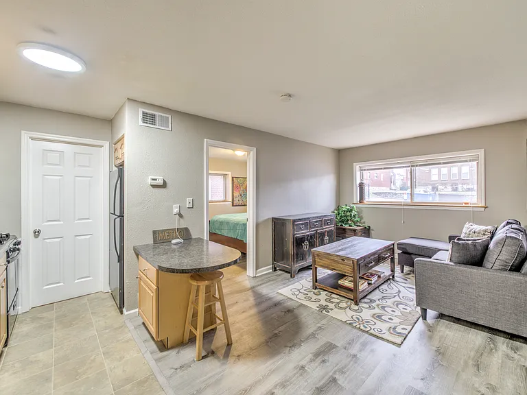 3850 Park Ave — Photo 44