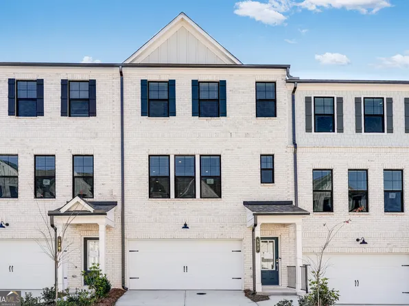 522 Provence Gate Ln, Lawrenceville, GA 30044