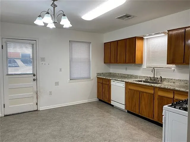 4522 Park Dr S — Photo 5