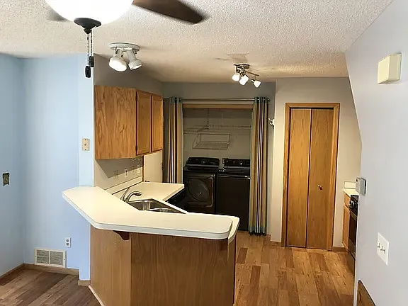 10025 Russell Ave N #11 — Photo 7
