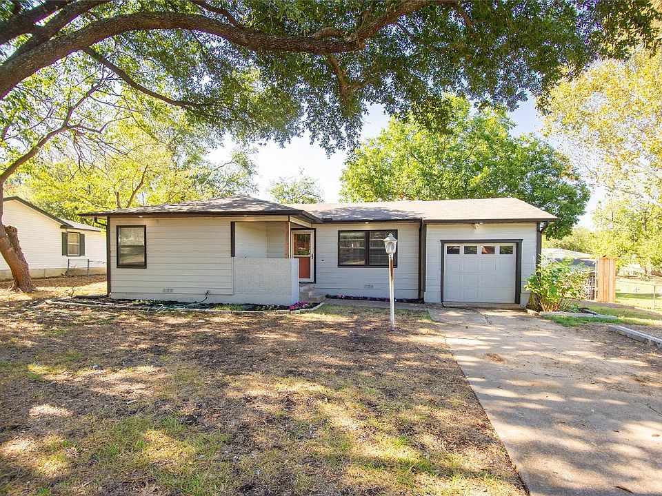 1st image of 321 Elm Dr