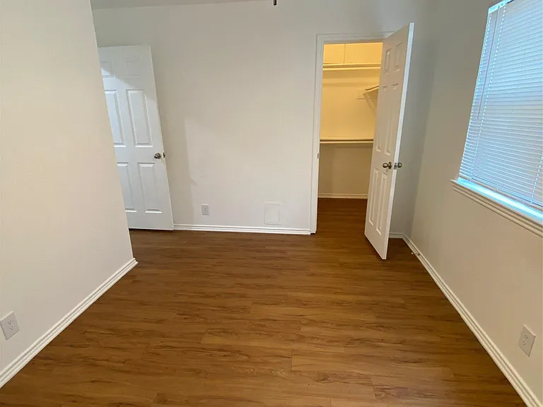 1304B Conway Dr — Photo 8