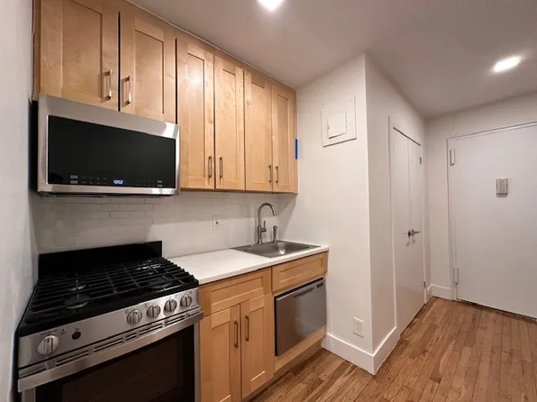 149-45 Northern Blvd, Flushing, NY
