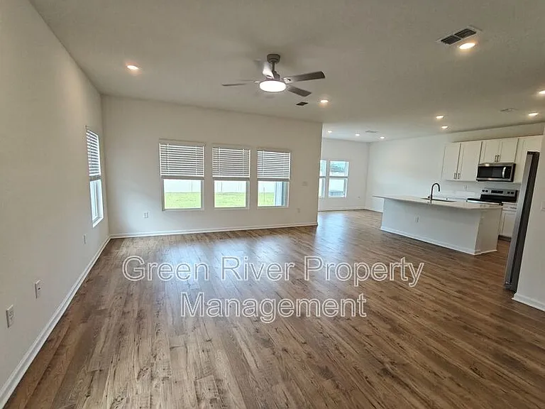 5724 Lagoon Cruise Way — Photo 12