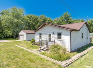 309 Caroline St, Creve Coeur, IL 61610