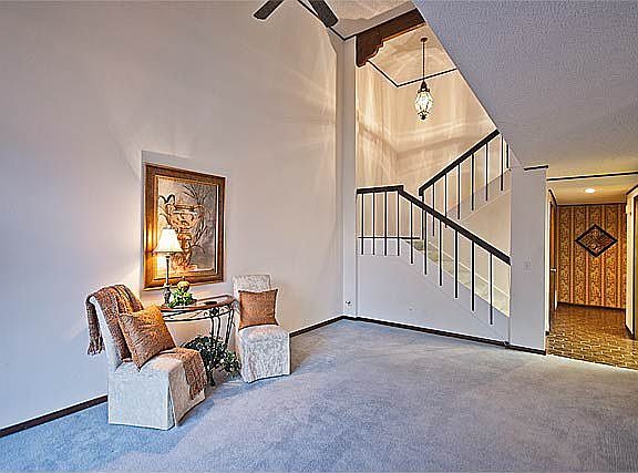 5th image of 14420 Club Villa Dr Unit A