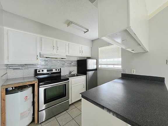 3rd image of 6300 N 11th St #11404745