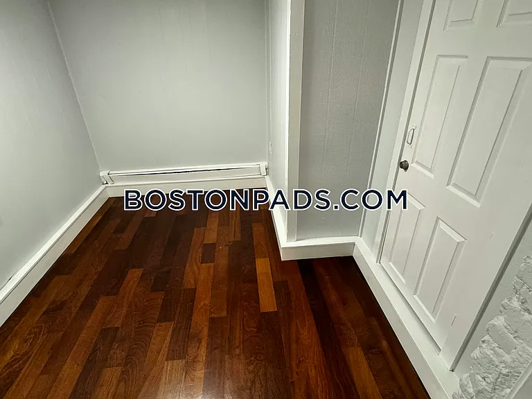 24 Farrington Ave #1 — Photo 27