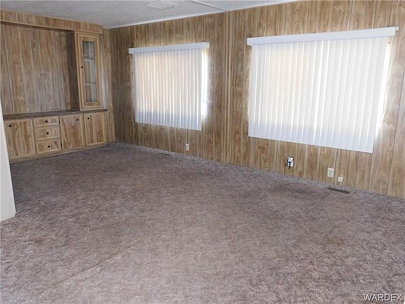 5th image of 548 Harbor Dr