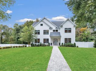 53 Marian Rd, Fairfield, CT 06825