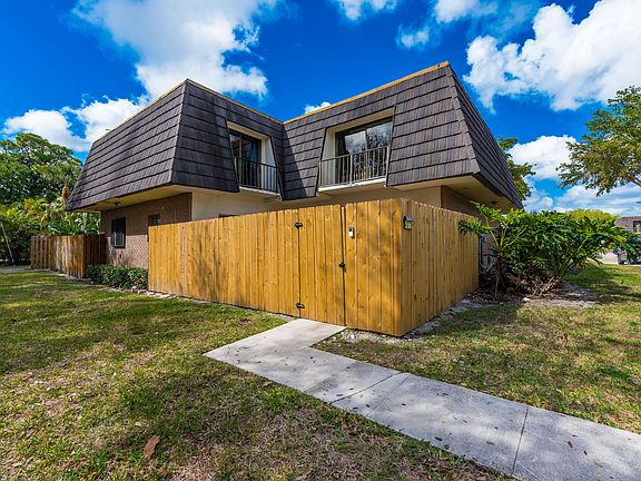 2nd image of 4572 Cherry Road