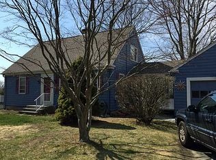 311 Metacom Ave, Bristol, RI 02809