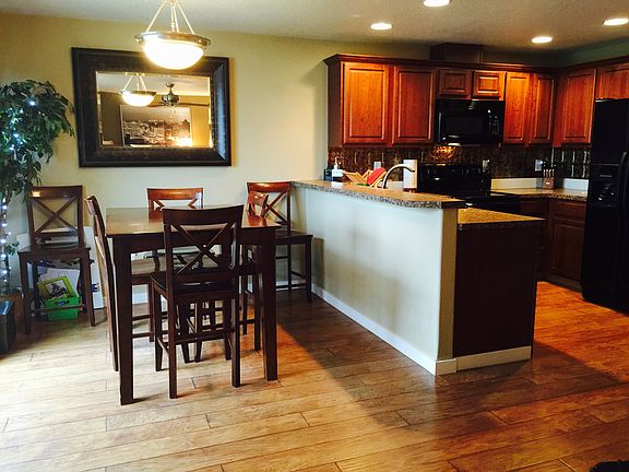 3rd image of 7912 NE 62nd Cir
