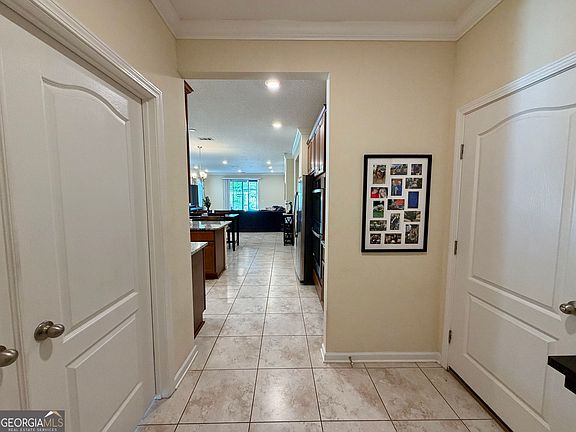 4th image of 202 Pistachio Ln