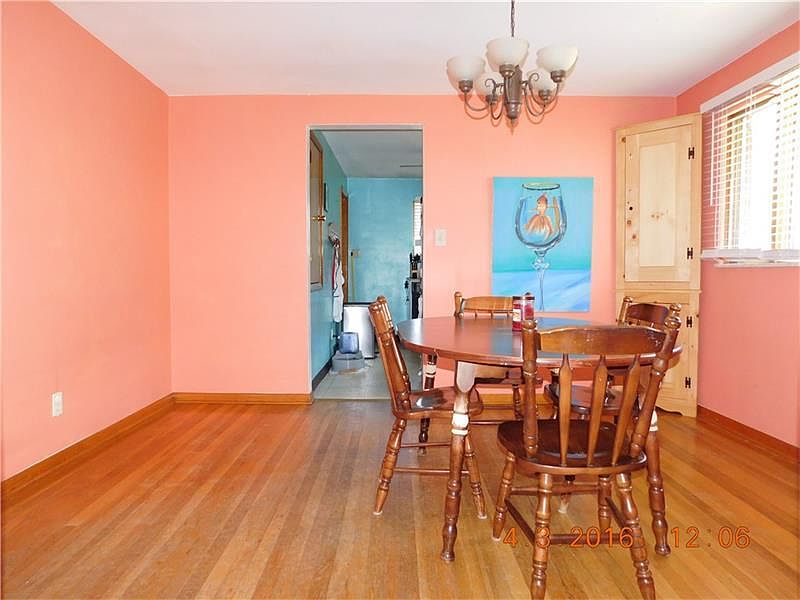 719 Vine St, Coraopolis, PA 15108 Zillow