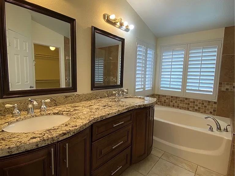 8111 Cimarron Meadows Way — Photo 15