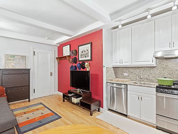 2nd image of 155 E 49th St #6D
