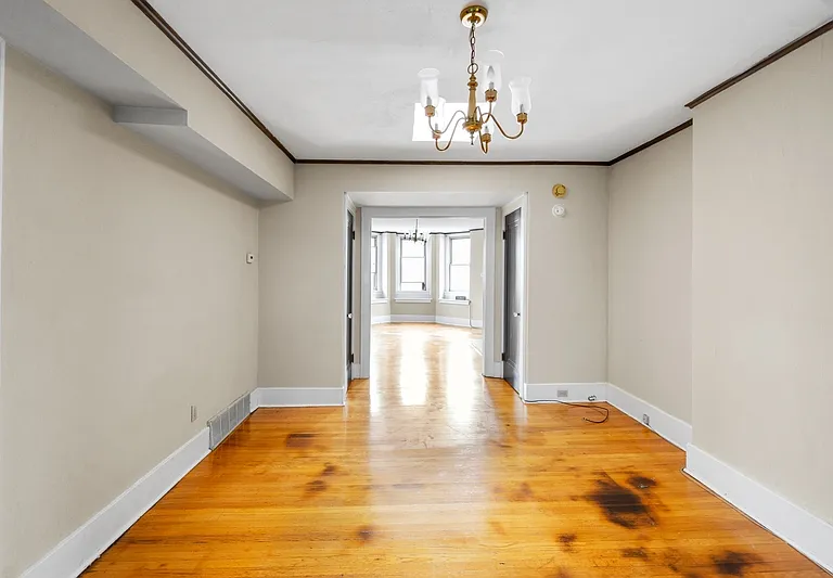 1107 E Genesee St #1 — Photo 2