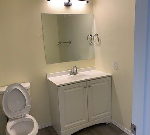 5th image of 1020 N 192nd St #3C