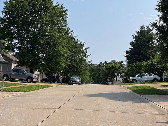5th image of 6034 Kensington Way