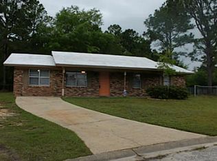 200 W Angela Cir, Gulfport, MS 39503