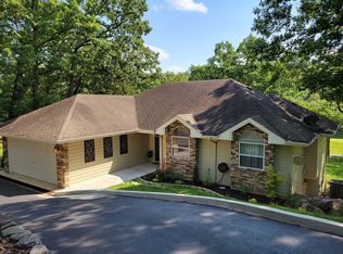 228 Hogan Dr, Lake Ozark, MO 65049