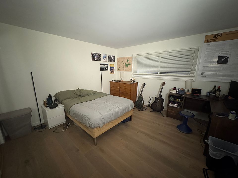 1st image of 1623 Greenfield Ave #4-C